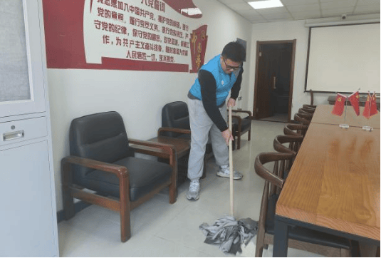 中建八局一公司裝飾公司啟動(dòng)金暉行動(dòng):裝飾公司
